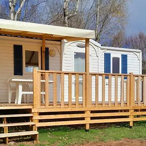 https://mobil-home-au-bord-du-lac.midi-pyreneeshotels.com